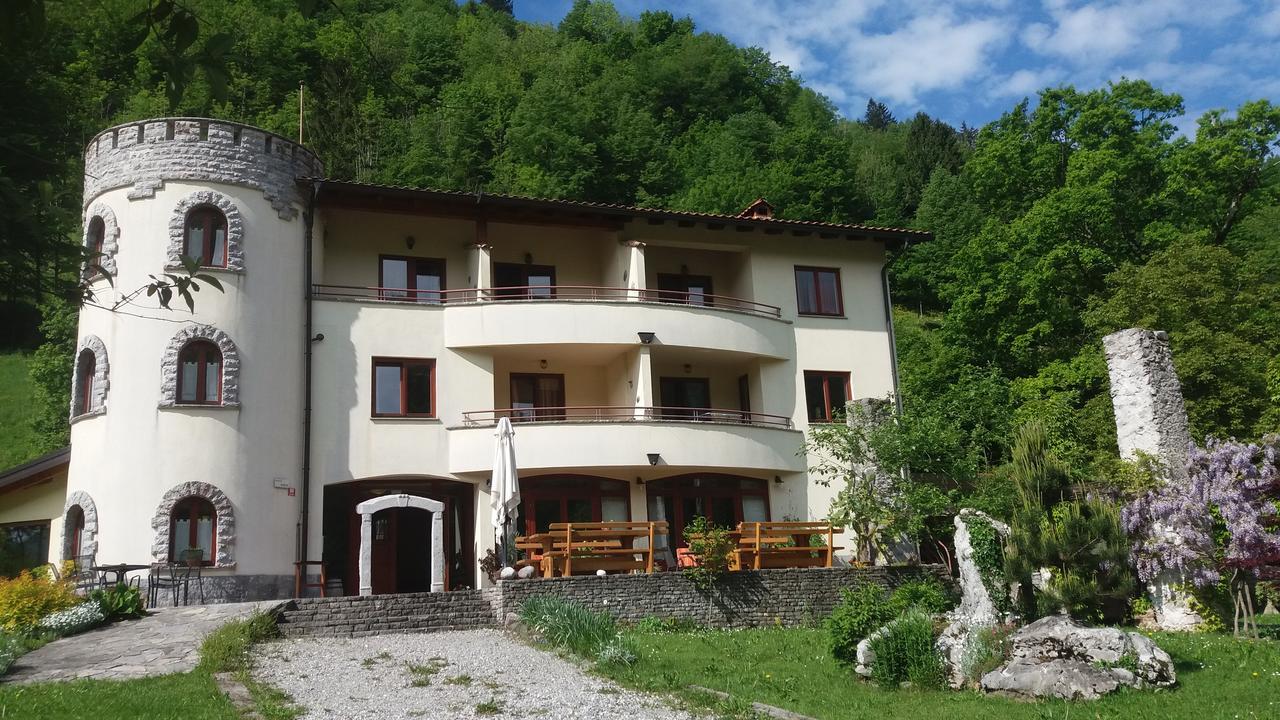 Hotel Glamping Zlata Ribica Idrija pri Baci Exterior foto